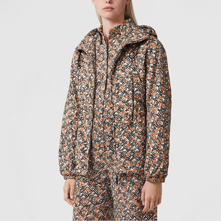 Shop (W) Burberry FW22 Jaket Coklat Nylon Hoodie dengan Cetakan Monogram. 80569491