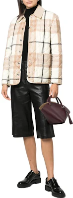 (W) 博柏利 FW22 卡其色格纹棉质纽扣夹克. 80554381 Lookbook (W) 博柏利 FW22 卡其色格纹棉质纽扣夹克. 80554381