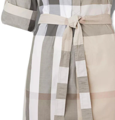 (W) Burberry FW22 Gaun Midi Lengan Panjang Kotak-Kotak Kancing Warna Beige Muda. 80652141 Shop (W) Burberry FW22 Gaun Midi Lengan Panjang Kotak-Kotak Kancing Warna Beige Muda. 80652141