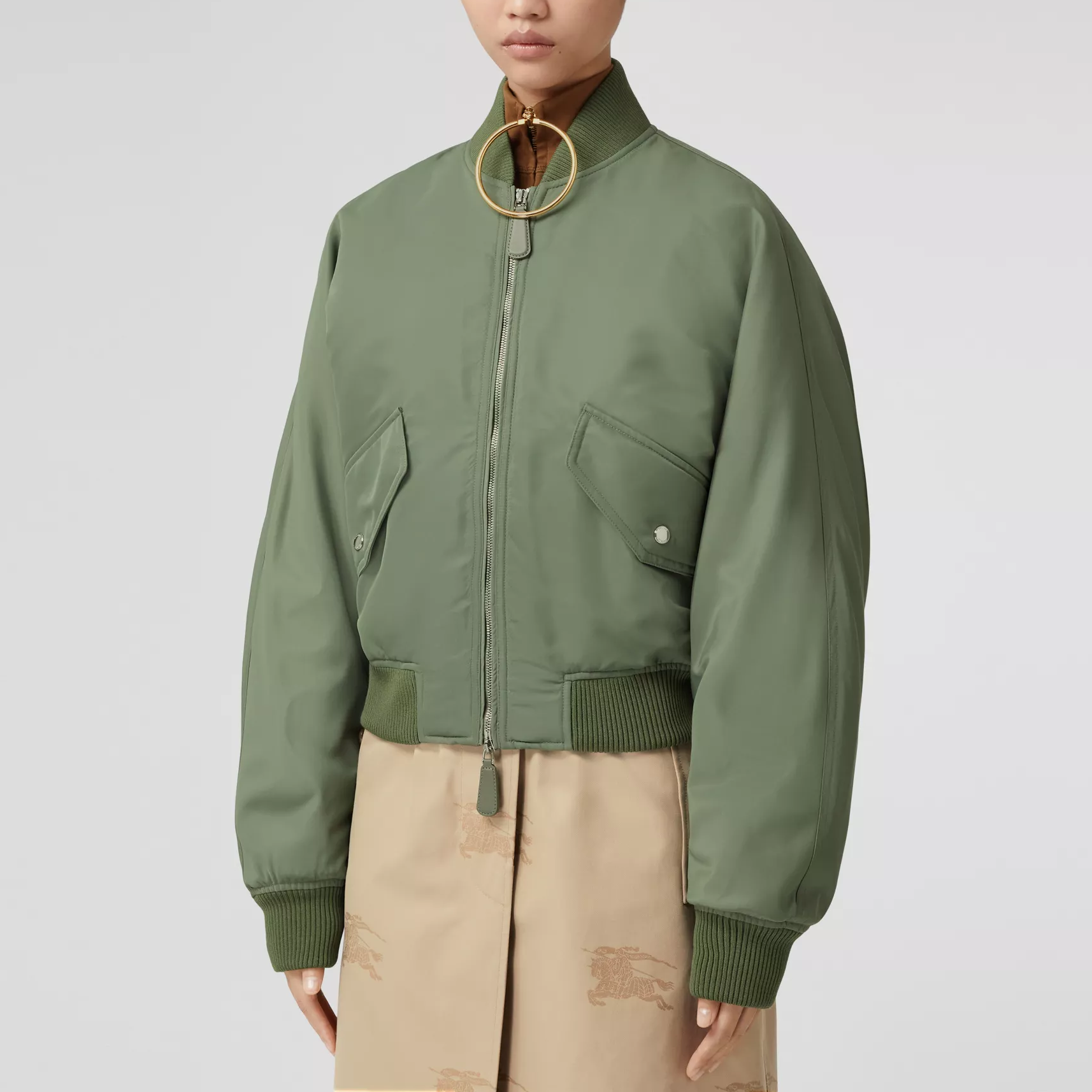 Details for (Women) Burberry FW22  Green Solid Pocket Cotton Jacket Coat. 80633311