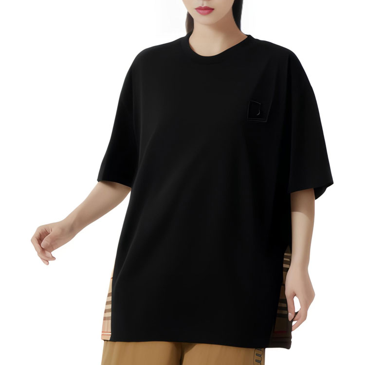 Sizing (W) Burberry FW22 Baju T-Shirt Loose Fit Check Panel Crew Neck Hitam. 80615521