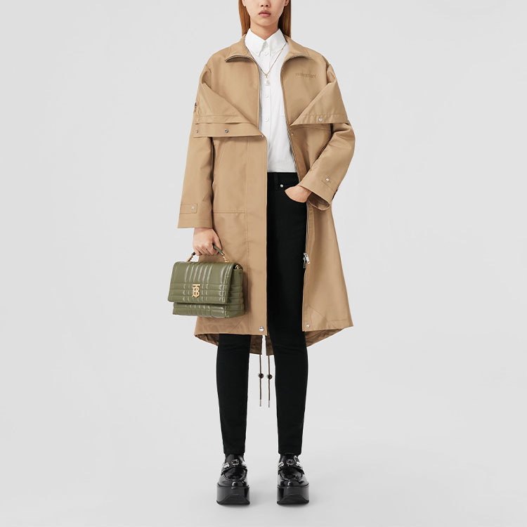 Lookbook (Women) Burberry FW22  Slim Fit Monogram Black Jeans. 80553971