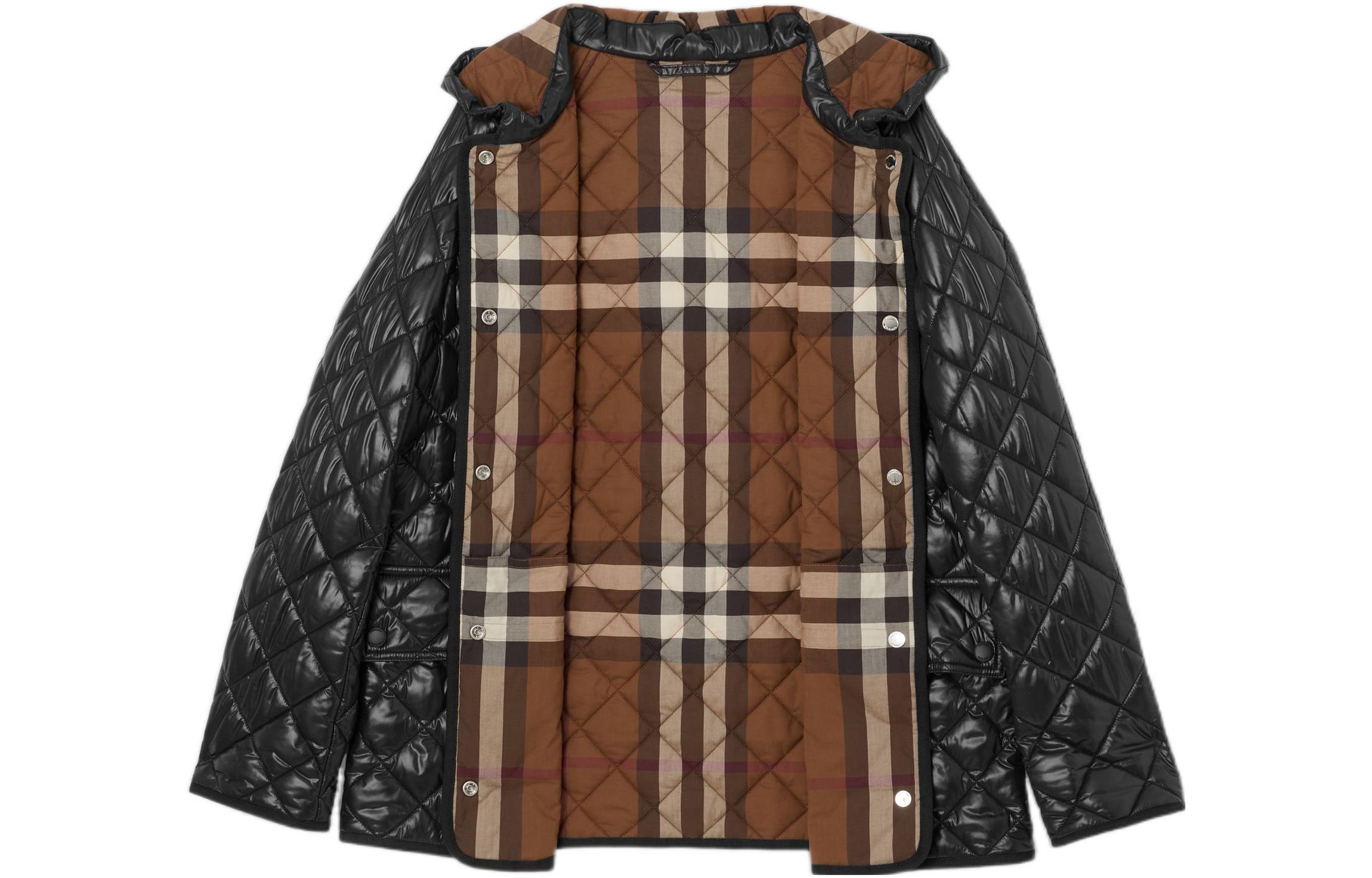 Lookbook (Women) Burberry FW22 Quilted Reversible Hooded Jacket Black  Outerwear 80633991