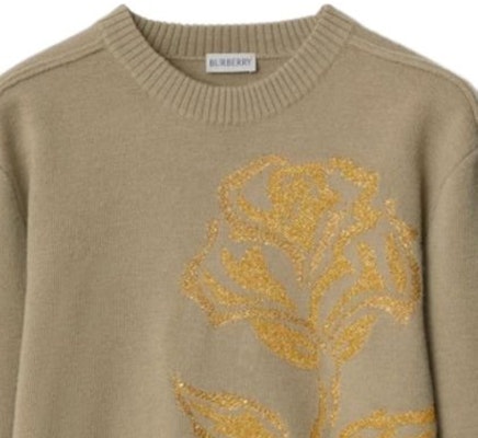 (W) バーバリー FW23 ブラウン ローズ アップリケ クルーネック カジュアルセーター 80775001 Lookbook (W) バーバリー FW23 ブラウン ローズ アップリケ クルーネック カジュアルセーター 80775001