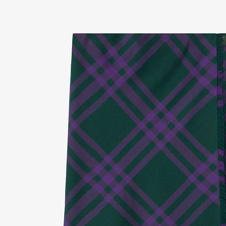 Details for (W) 버버리 FW23 체크 프린지 맥시 드레스 - 다크 로얄 퍼플. 80780131