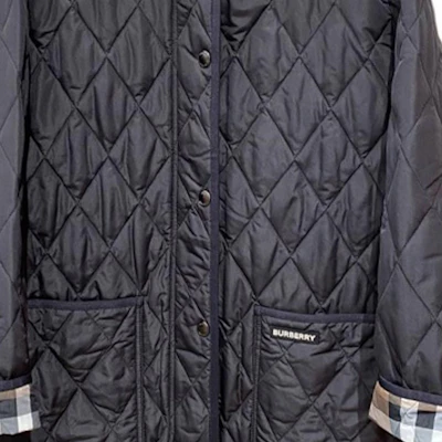 (W) Chaqueta con capucha a cuadros Burberry FW23 de algodón negro manga larga. 80842091 Details for (W) Chaqueta con capucha a cuadros Burberry FW23 de algodón negro manga larga. 80842091
