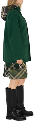 (W) 巴宝莉 FW23 绿色格纹连帽宽松夹克. 80838201 Details for (W) 巴宝莉 FW23 绿色格纹连帽宽松夹克. 80838201