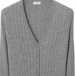 (W) Burberry FW23 Cardigan Rajut Abu V-Neck Single-Breasted. 80808881 Sizing (W) Burberry FW23 Cardigan Rajut Abu V-Neck Single-Breasted. 80808881