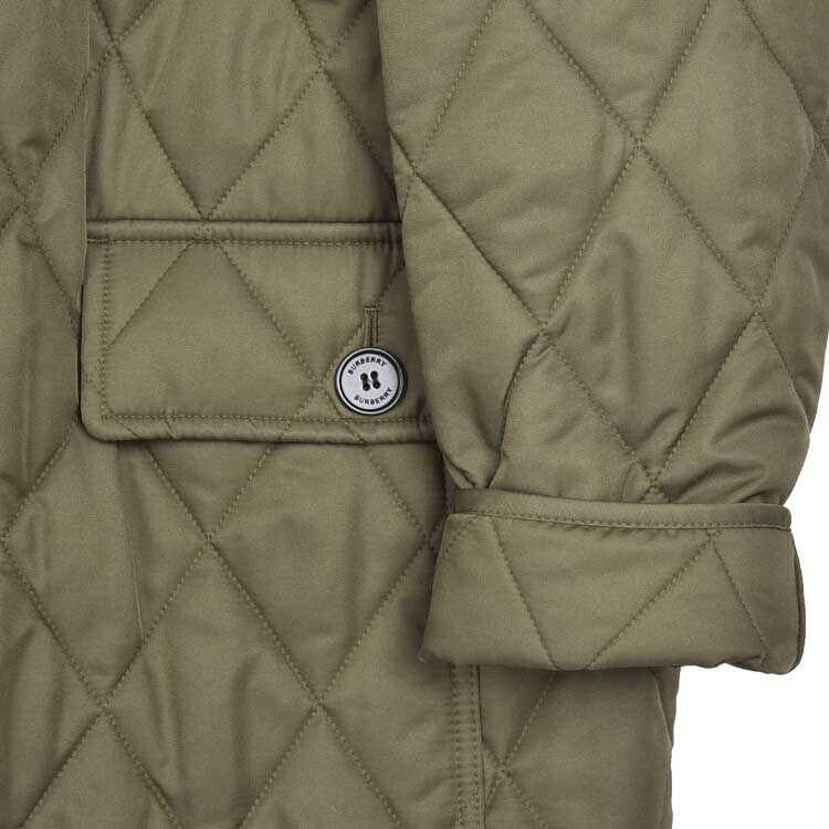 Shop (W) Burberry FW23 Coat Quilted Single-Breasted Hijau Militer. 80712351
