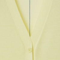 (W) Burberry FW23 Sweater Rajut Lengan Panjang Kuning V-Neck dengan Kancing. 80836361 Shop (W) Burberry FW23 Sweater Rajut Lengan Panjang Kuning V-Neck dengan Kancing. 80836361