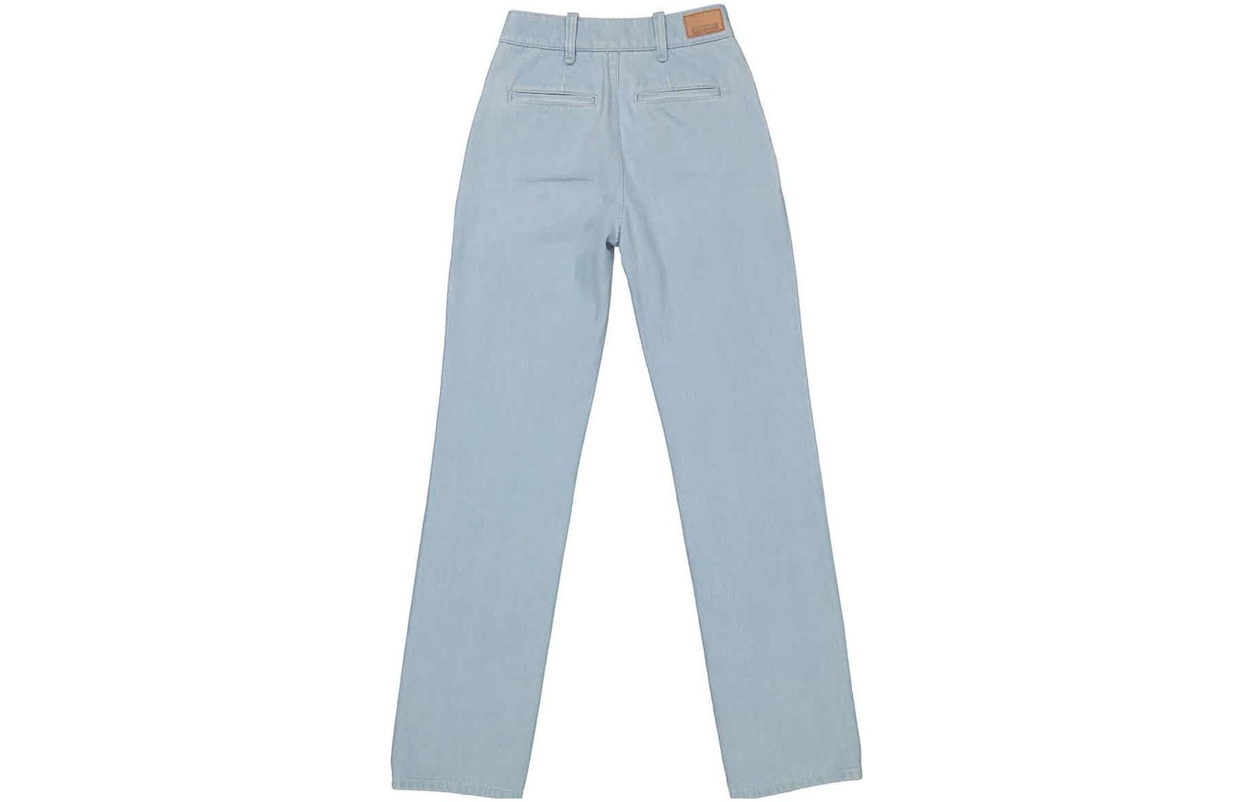 Lookbook (Women) Burberry FW23  Straight-Leg Denim Jeans Light Indigo Blue. 80450371