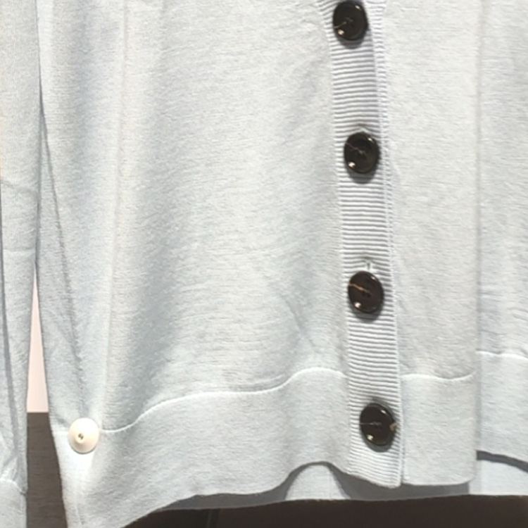 Sizing (W) Cárdigan Burberry FW23 de Punto Gris-Azul con Patrón de Cuadros. 80741981