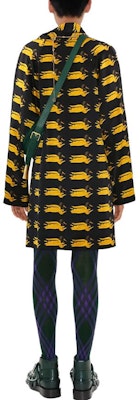 (W) 버버리 FW23 애니멀 프린트 긴팔 드레스 - 가을 배 옐로우. 80772591 Shop (W) 버버리 FW23 애니멀 프린트 긴팔 드레스 - 가을 배 옐로우. 80772591