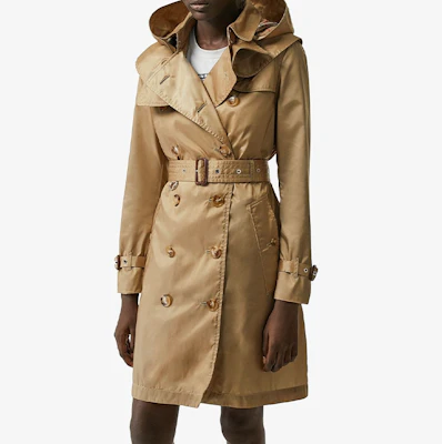 (W) Burberry Trench Coat Honey Beige Double Breasted Panjang Sedang 80140171 Lookbook (W) Burberry Trench Coat Honey Beige Double Breasted Panjang Sedang 80140171