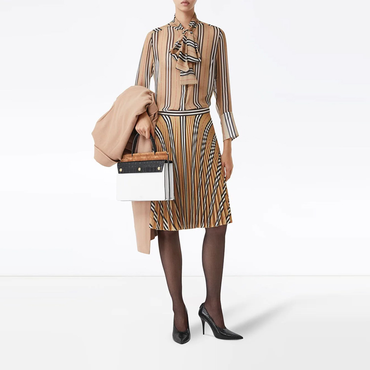 Lookbook (W) Burberry Khaki Striped A-Line Pleated Midi Skirt dalam Warna Khaki. 80256711