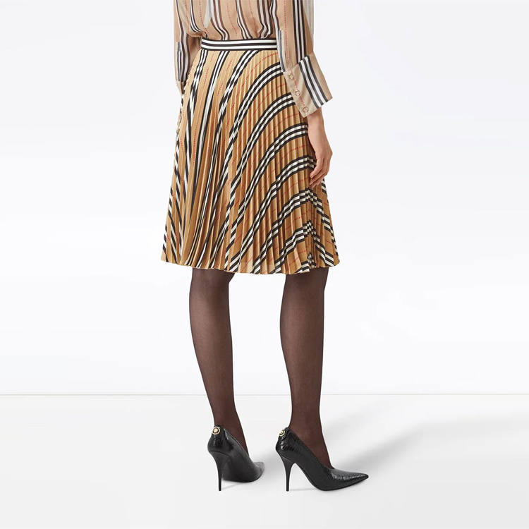 Purchase (W) Burberry Khaki Striped A-Line Pleated Midi Skirt dalam Warna Khaki. 80256711