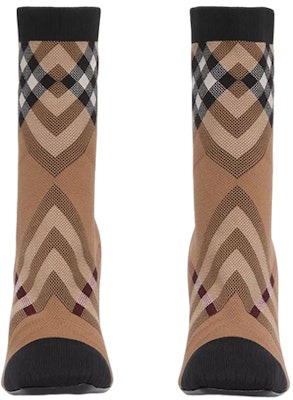 (W) Burberry But Kasut Pendek Corak Knit 'Coklat' 80631601 Lookbook (W) Burberry But Kasut Pendek Corak Knit 'Coklat' 80631601