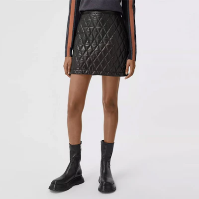 (W) Burberry Lambskin Quilted A-Line Kulit Mini Skirt Hitam 80377671 Shop (W) Burberry Lambskin Quilted A-Line Kulit Mini Skirt Hitam 80377671