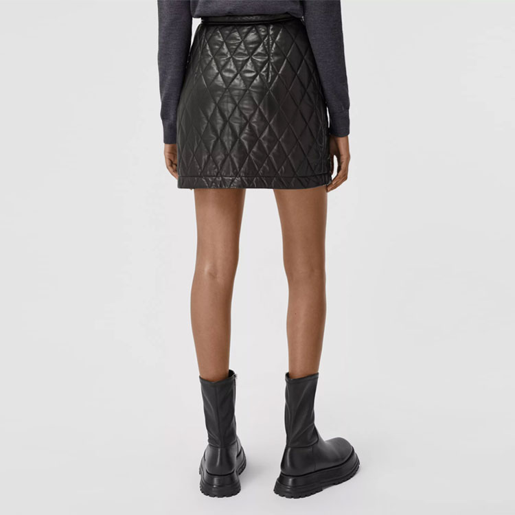 Purchase (W) Burberry Lambskin Quilted A-Line Kulit Mini Skirt Hitam 80377671