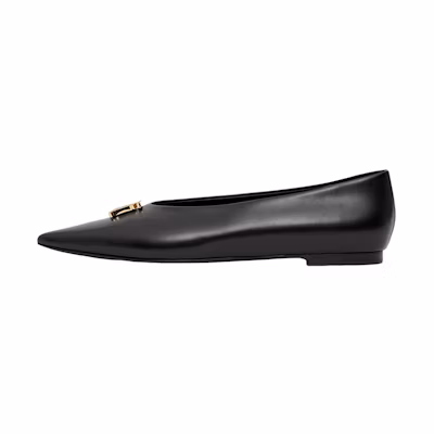 (W) Burberry Leather Low Top 'Black Point-Toe'