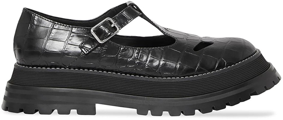 (W) Burberry Sepatu Sneaker Kulit Platform 'Black Fashion' 8035539 Order (W) Burberry Sepatu Sneaker Kulit Platform 'Black Fashion' 8035539