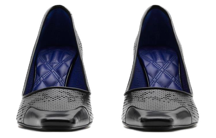 Lookbook (W) Burberry Sepatu Hak Tinggi Kulit 'Stiletto Hitam Elegan' 80802781