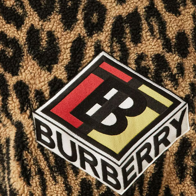 Details for (W) 버버리 레오파드 프린트 로고 풀오버 스웻셔츠 80244931