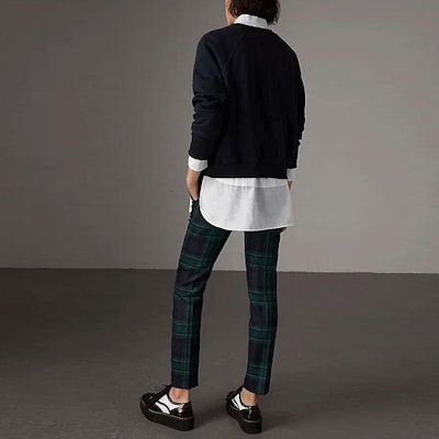 (W) 博柏利刺绣标志拼色长袖卫衣 海军蓝 40529791 Details for (W) 博柏利刺绣标志拼色长袖卫衣 海军蓝 40529791