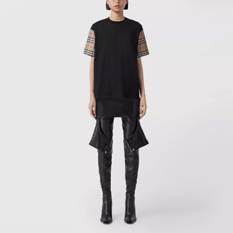 Shop (W) 버버리 루즈핏 체크 크루넥 드롭숄더 티셔츠 블랙 80430571