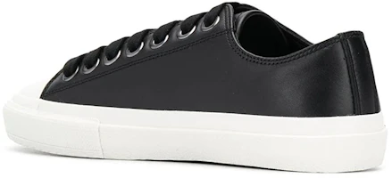Shop Burberry博柏利 亮面皮革休閒運動 2020ss 時尚板鞋 女款 黑色