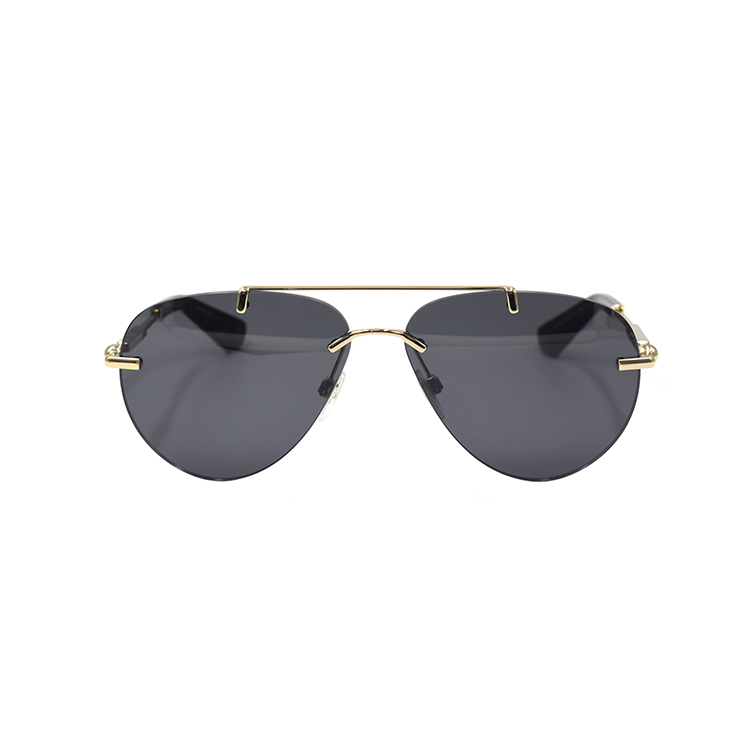 Lookbook (Women) Burberry Metal Logo Aviator Sunglasses Women - Gold B3151-1109-87