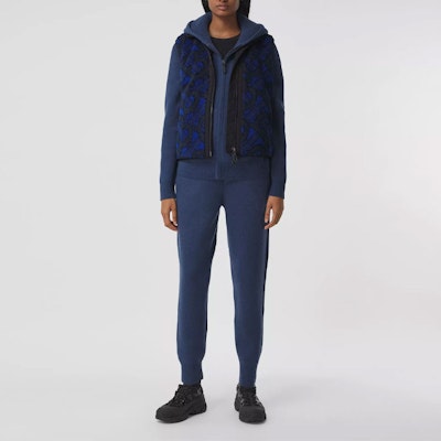 (W) 버버리 모노그램 자카드 플리스 조끼 네이비 블루 80392271 Shop (W) 버버리 모노그램 자카드 플리스 조끼 네이비 블루 80392271