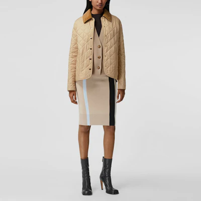 (W) 버버리 퀼팅 체크 재킷 코듀로이 칼라 소프트 폰 브라운. 80382441 Shop (W) 버버리 퀼팅 체크 재킷 코듀로이 칼라 소프트 폰 브라운. 80382441