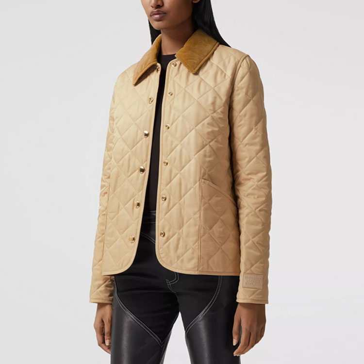 Details for (W) 버버리 퀼팅 체크 재킷 코듀로이 칼라 소프트 폰 브라운. 80382441