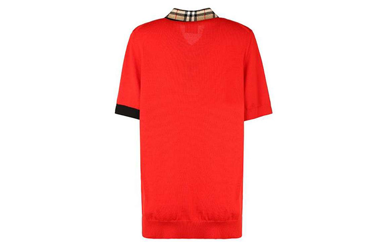 Lookbook (W) Burberry 紅色短袖Polo衫搭配經典格紋領口裝飾 80238911