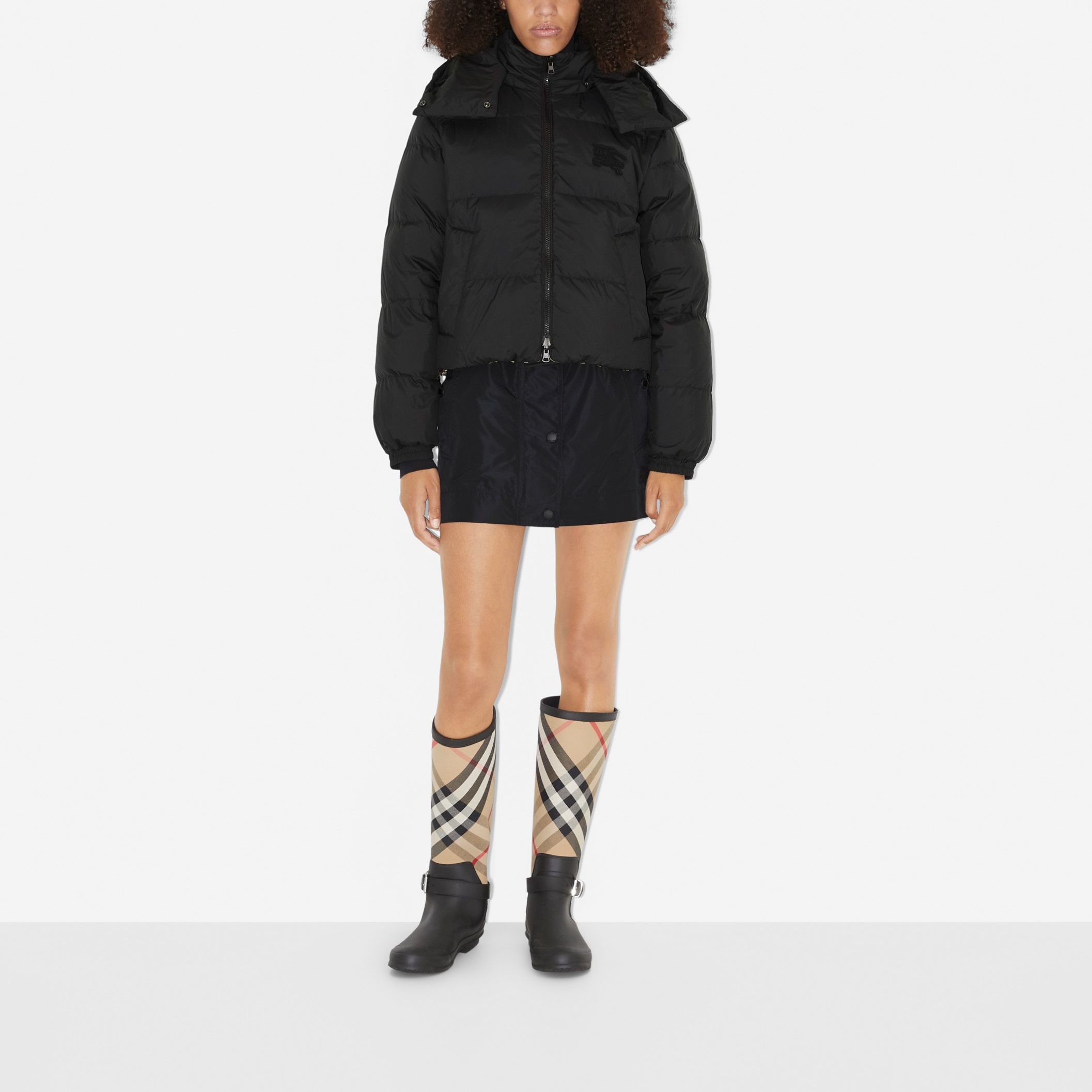 Shop (W) Burberry 雙面連帽長袖外套 女款 黑色. 80794751