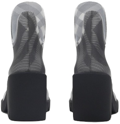 (W) 버버리 블랙 컴포트 캐주얼 레인부츠 (Beobeori Beullaek Keompoteu Kaejueol Reinbutseu) 80833801 Shop (W) 버버리 블랙 컴포트 캐주얼 레인부츠 (Beobeori Beullaek Keompoteu Kaejueol Reinbutseu) 80833801