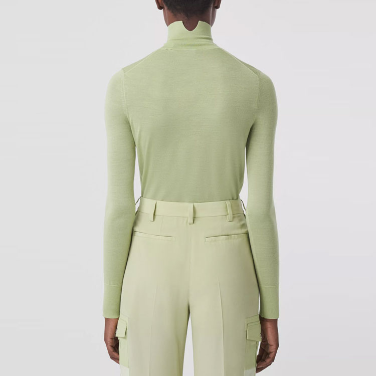 Shop (W) Burberry Slim Fit Turtleneck Sweater Lengan Panjang Hijau Pucat. 80433821