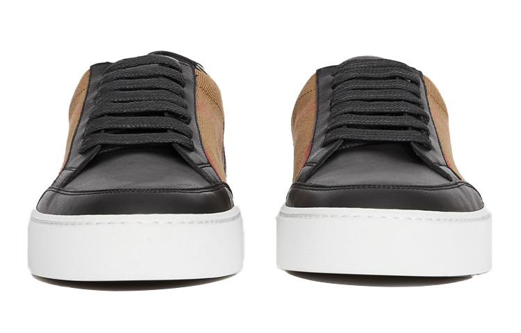 (W) Burberry Sneaker 'Black Fabric and Leather' 圖 2