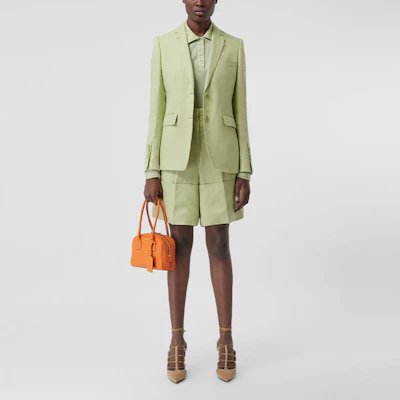 (Women) Burberry Solid Color Elastic Waist Straight Casual Shorts Mist Green. 80432661 Lookbook (Women) Burberry Solid Color Elastic Waist Straight Casual Shorts Mist Green. 80432661