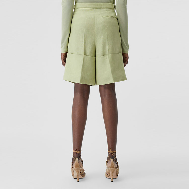 Shop (Women) Burberry Solid Color Elastic Waist Straight Casual Shorts Mist Green. 80432661