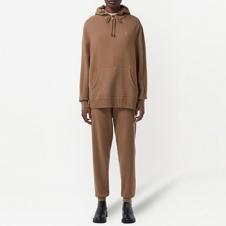 Lookbook (W) Pantalones Jogger Burberry Color Sólido con Logo Bordado - Camel. 80422161