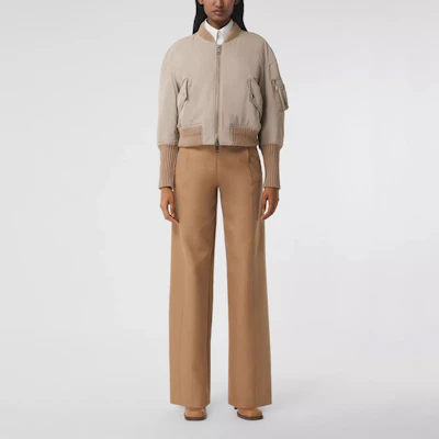 (W) Pantalones Rectos Marinero de Sarga de Algodón Beige Casual Burberry SS21 80390541 Lookbook (W) Pantalones Rectos Marinero de Sarga de Algodón Beige Casual Burberry SS21 80390541
