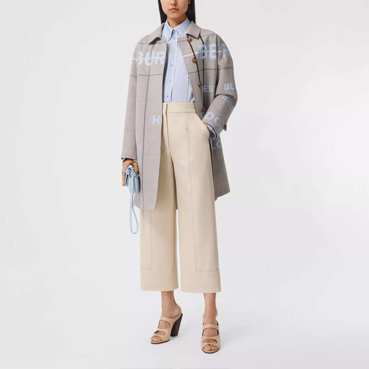 Lookbook (W) 버버리 SS21 루즈핏 와이드 스트레이트 팬츠 베이지 80390601