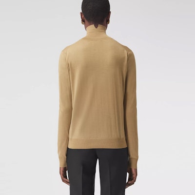 (W) バーバリー SS21 モノグラム ウールカシミア ニットセーター キャメル 80435121 Shop (W) バーバリー SS21 モノグラム ウールカシミア ニットセーター キャメル 80435121