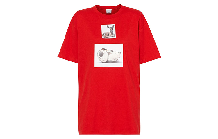 (Women) Burberry SS21 Red Oversized Deer Print T-Shirt 45605191