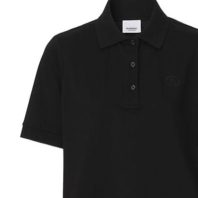 Sizing (W) Burberry SS22 Polo Negro con Logo Bordado de Color Sólido. 80493811