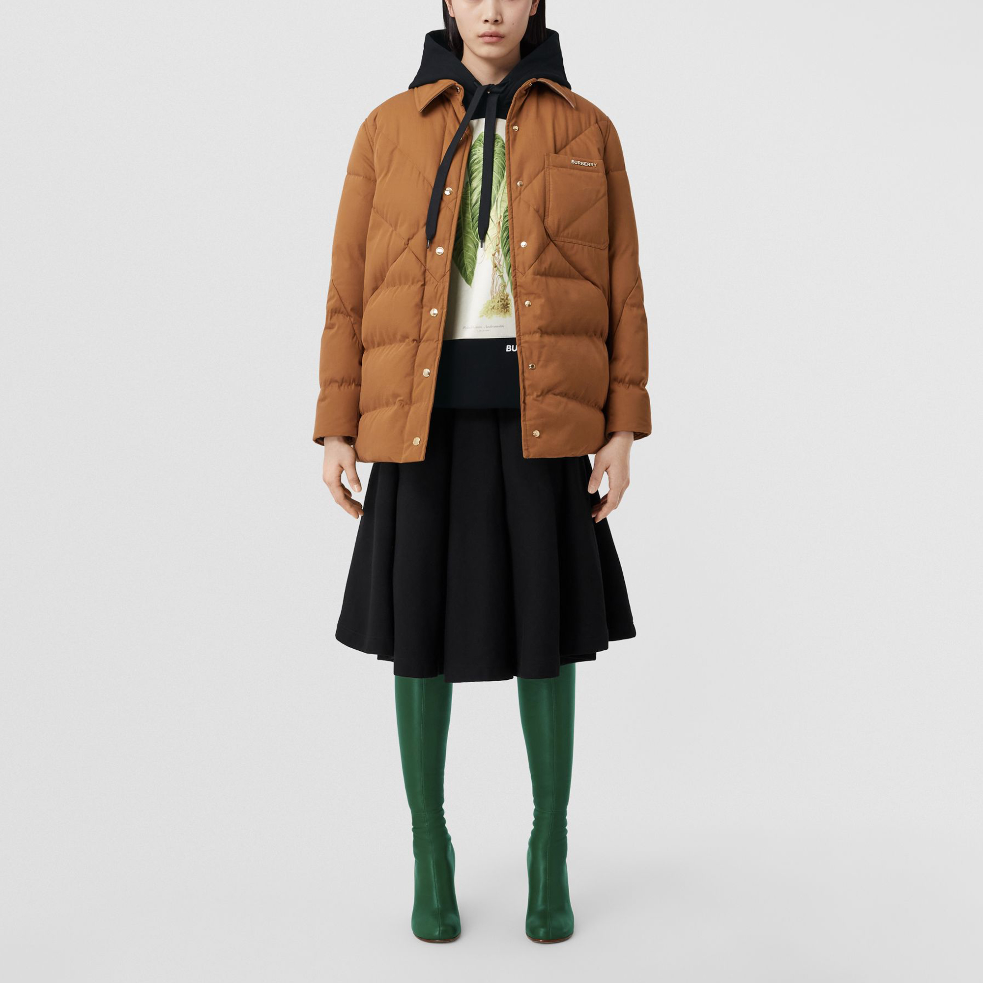 Shop (Women) Burberry SS22  Black Solid A-Line Pleated Casual Long Skirt. 80571731