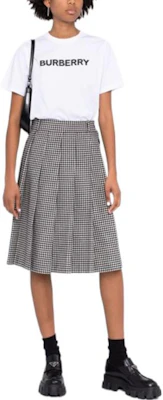 (W) 버버리 SS22 로고 프린트 코튼 티셔츠 화이트 80567241 Shop (W) 버버리 SS22 로고 프린트 코튼 티셔츠 화이트 80567241