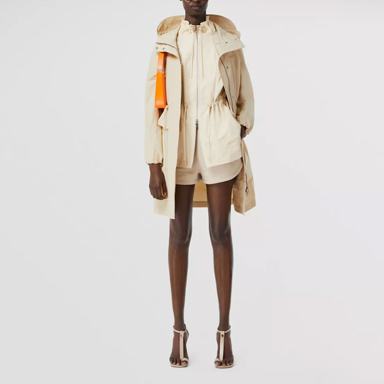 (Women) Burberry SS22  Logo Print Functional Cotton Hooded Parka Light Stone. 80523141 圖 3